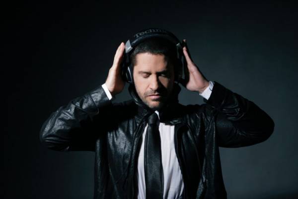 Dj mau-mau.